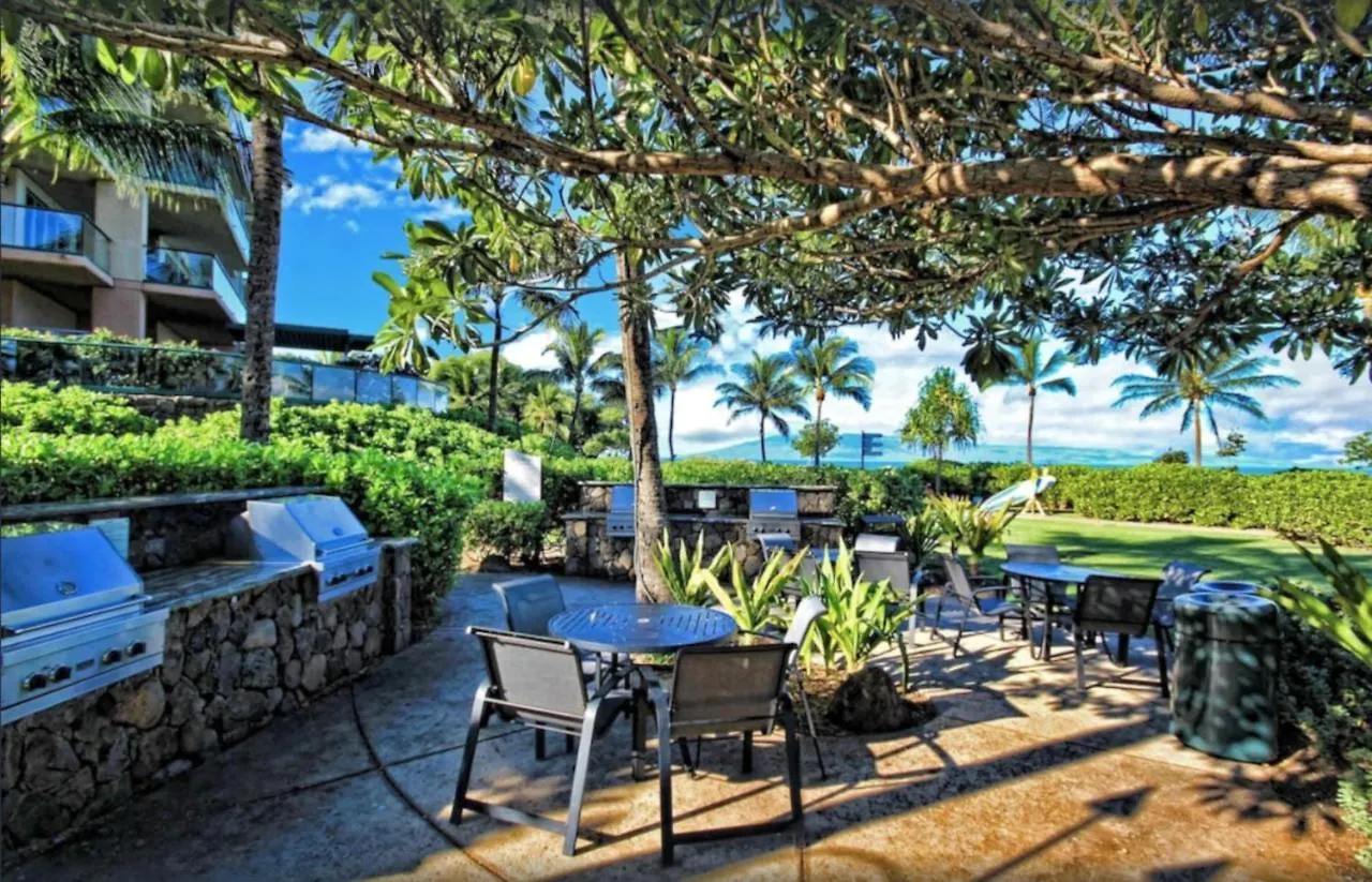 2 Bedroom Ocean View Luxury Resort Condo With Extra Large Balcony Lāhainā USA