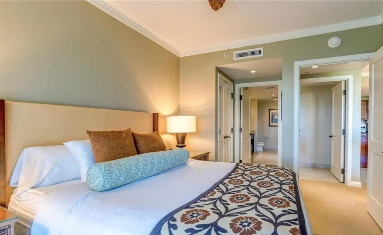 2 Bedroom Ocean View Luxury Resort Condo With Extra Large Balcony Lāhainā