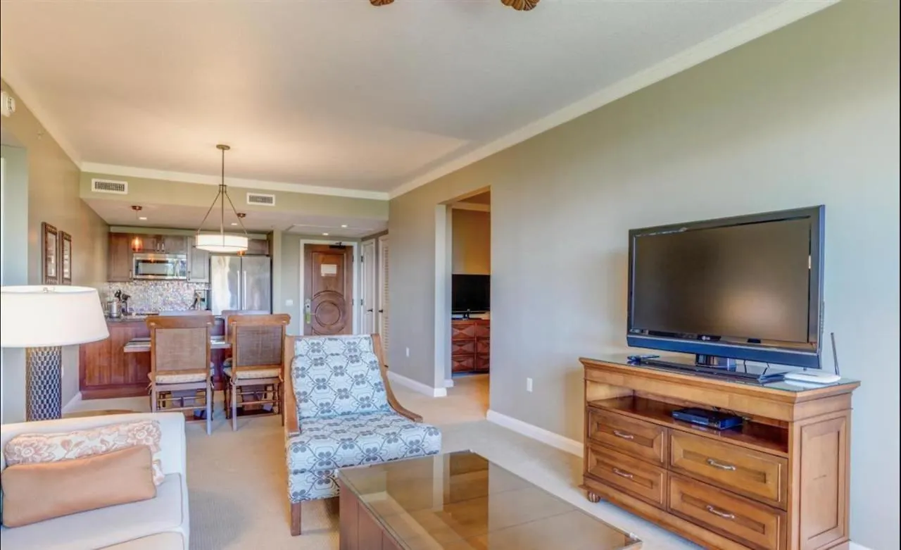 2 Bedroom Ocean View Luxury Resort Condo With Extra Large Balcony Lāhainā Apartment